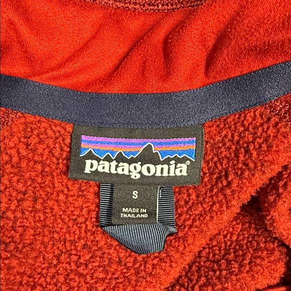 Patagonia Vibrant Red Fleece Pullover - Picture 4 of 4